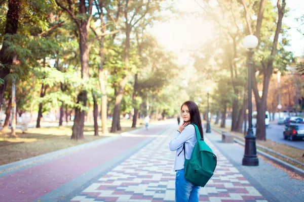 Students Walking Outdoors On University Campus — Stock Photo, Image