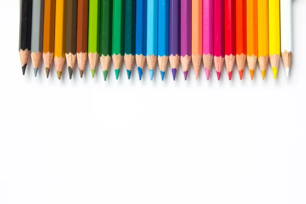 Цветной карандаш на белом фоне — стоковое фото