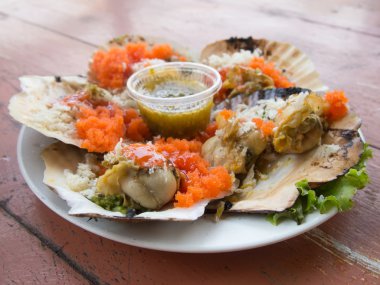 Izgara tarak deniz ürünleri