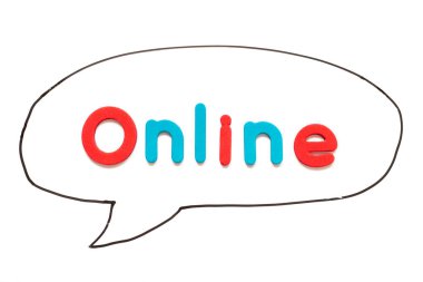 Beyaz tahta arka planında balon konuşması olarak siyah çizgili kelime içeren alfabe harfi