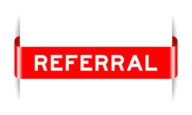 Beyaz arkaplanda sözcük referansı olan kırmızı renk etiketli pankart