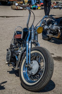 Lviv, Ukrayna - Nisan, 2016: Eski vintage motosiklet moda.