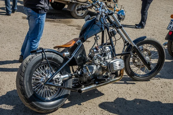 Lviv, Ukrayna - Nisan, 2016: Eski vintage motosiklet moda.