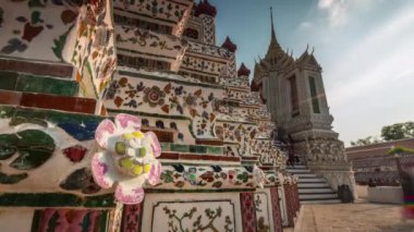 Bangkok güneşli bir gün ünlü tapınak dekorasyonu 4k zaman aşımı Tayland
