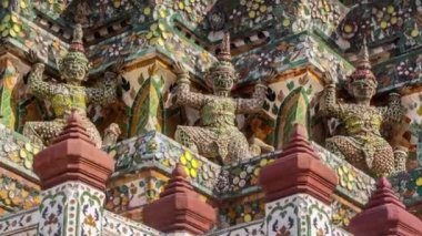 sunny day wat arun temple decoration guardians 4k time lapse thailand