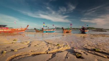 phuket sunset low tide rawai beach boat park 4k time lapse thailand