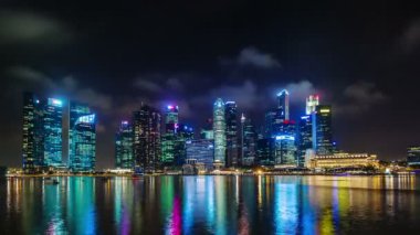 gece ışık panoramik Singapur 4k üzerinde zaman atlamalı