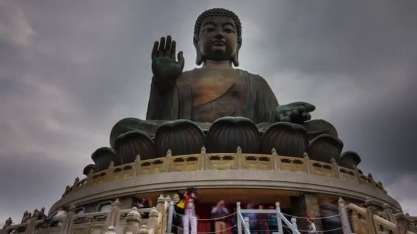 Molnigt Dag Himmel Jätte Buddha Staty Tid Förflutit Från Hong — Stockvideo