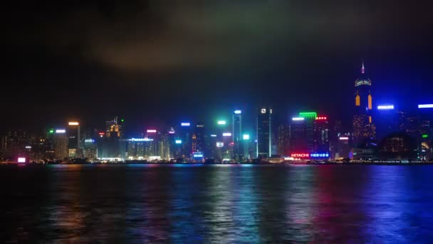 Lado del agua noche luz hong kong panorama 4k lapso de tiempo china — Vídeos de Stock
