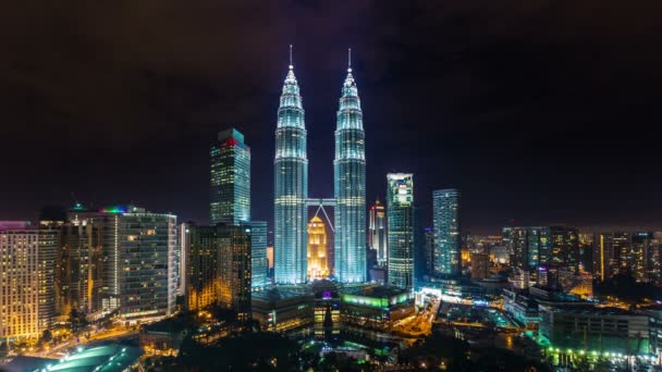Panoramic view on towers 4k time lapse from kuala lumpur — Stockvideo