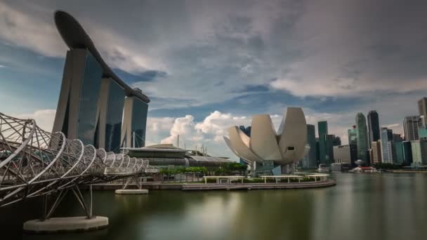 Zonnige wolken beroemde hotel en Kunstmuseum ronde panorama 4k time-lapse — Stockvideo