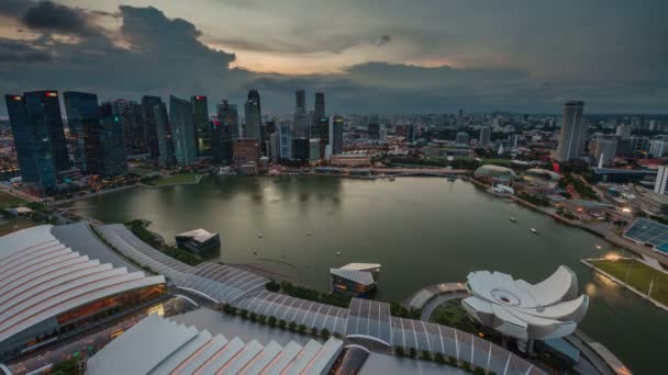 From sunset till night light 4k time lapse from singapore center bay — Αρχείο Βίντεο