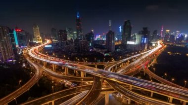 gece ışık trafik Kavşağı yol 4 k zaman atlamalı gelen shanghai şehir Çin