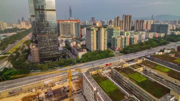 Shenzhen Čína den provozu ulice stavební střeše Zobrazit 4 k časová prodleva — Stock video