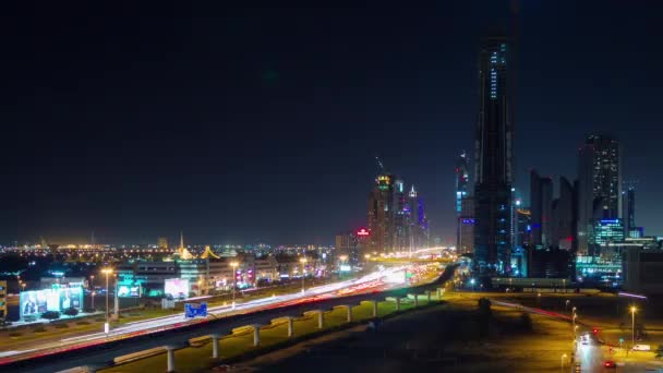 Νύχτα φωτισμός Ντουμπάι πόλης κυκλοφορίας κεντρικό δρόμο Πανοράματος 4 k ώρα λήξη Ηνωμένα Αραβικά Εμιράτα — Αρχείο Βίντεο