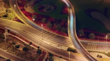 4 k zaman sukut Birleşik Arap Emirlikleri gece trafik ışık sokak dubai şehir çatı Üstten Görünüm