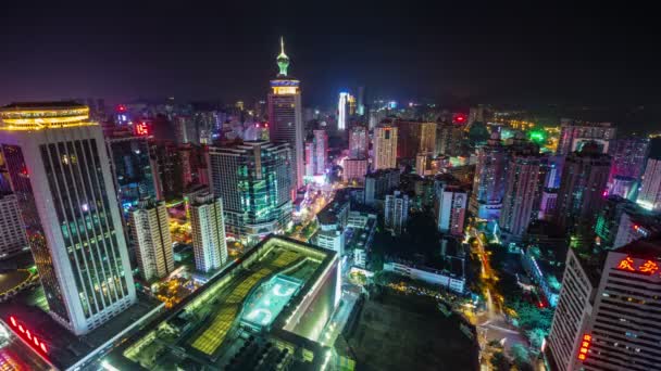 中国色の夜ライトの美しい深圳市屋根上部パノラマ 4 k の時間経過 — ストック動画