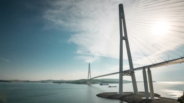 Vladivostok verano día ciudad puente panorama 4k tiempo lapso Rusia — Vídeos de Stock