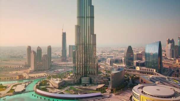 Giornata di sole mondo più alto edificio fontana superiore 4k time lapse emirati arabi uniti — Video Stock