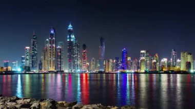 gece ışık aydınlatma dubai marina palm bay panorama 4 k zaman atlamalı Birleşik Arap Emirlikleri