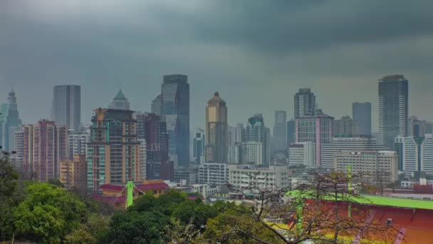 China cloudy day guangzhou city center roof top panorama 4k time lapse — стоковое видео