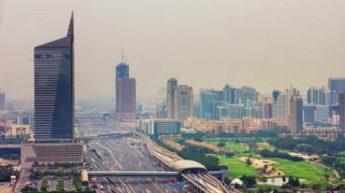 Dubai Yat Limanı gün ışığı trafik yol şehir sokak 4 k zaman atlamalı Birleşik Arap Emirlikleri