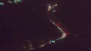 Çin gece trafik sokak aydınlatma çatı üstten görünüm guangzhou city 4k zaman atlamalı