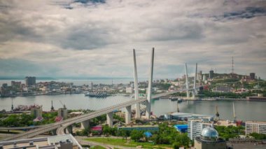 gün ışık vladivostok şehir ünlü köprü panorama 4 k zaman sukut Rusya