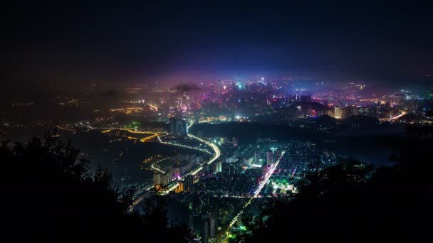 Çin güzel gece ışık shenzhen şehir dağ panorama 4k zaman atlamalı — Stok video