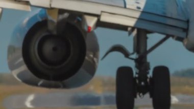 Tayland phuket Havaalanı jet düz motor şasi yakın hd yukarı çıkarmak hazır