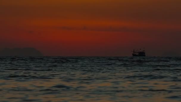 Tayland yaz gün gündoğumu gemi yolculuğu panorama hd phuket — Stok video