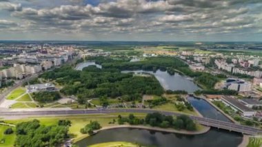 Beyaz Rusya minsk yaz gün Merkezi zafer Parkı hava panorama 4k zaman atlamalı