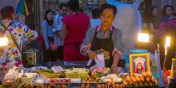 Thailand phuket town night light famous street market food court hd — Stock Video