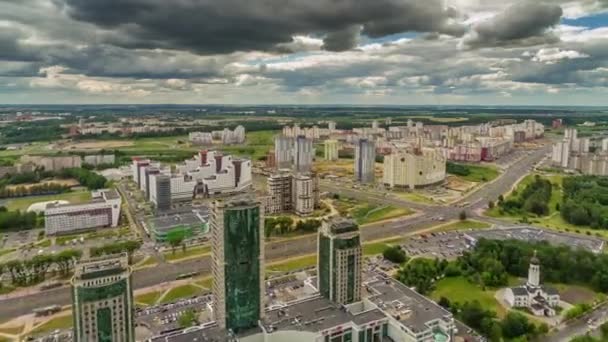 Bělorusko bouře obloze letní den minsk letecké panorama města 4k časová prodleva — Stock video