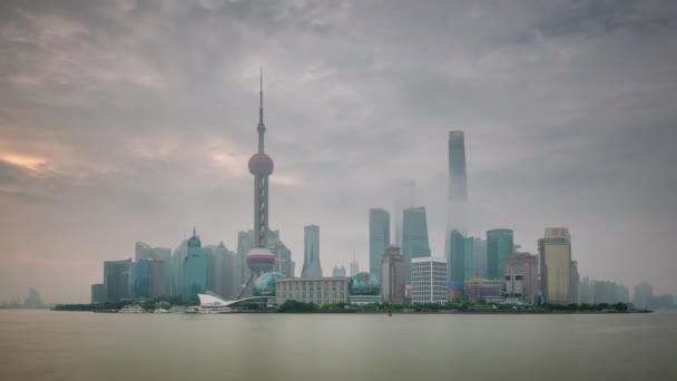 Sunset fog shanghai cityscape traffic river bay 4k time lapse china — Stock Video