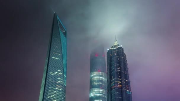 Νύχτα shanghai downtown ουρανοξύστες οροφή top Πανόραμα 4k Κίνα λήξη χρόνου — Αρχείο Βίντεο