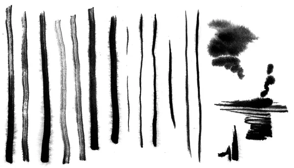Sammlung chinesischer Tusche-Kalligrafie-Pinsel, isoliert auf weißem Hintergrund. — Stockfoto