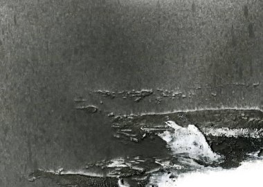 Soyut grafiti arkaplanı. Hava fırçası efektli duvar kâğıdı. Beyaz kağıda siyah akrilik boya dokusu. Dağınık çamur sanatı. Makro sprey boya. El yapımı grunge arka plan