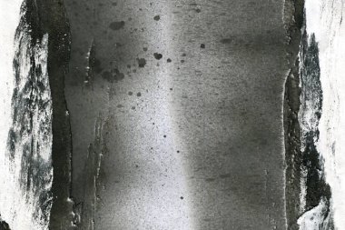 Soyut grafiti arkaplanı. Hava fırçası efektli duvar kâğıdı. Beyaz kağıda siyah akrilik boya dokusu. Dağınık çamur sanatı. Makro sprey boya. El yapımı grunge arka plan