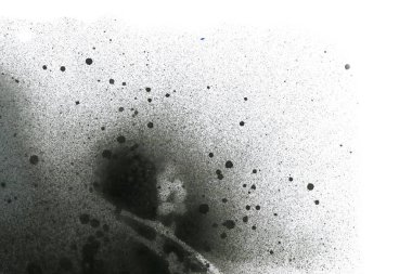 Soyut grafiti arkaplanı. Hava fırçası efektli duvar kâğıdı. Beyaz kağıda siyah akrilik boya dokusu. Dağınık çamur sanatı. Makro sprey boya. El yapımı grunge arka plan