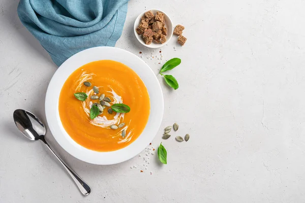 Sopa Abóbora Com Cenouras Creme Fundo Cinza Com Espaço Para — Fotografia de Stock