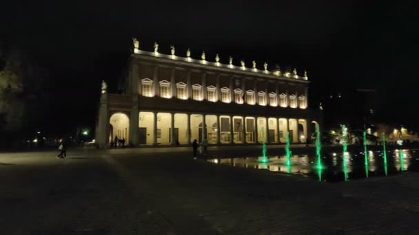 Reggio Emilia Seger Torg Framför Teatern Dalar Tricolor Lysande Fontän — Stockvideo