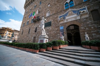 Floransa, İtalya 'da Michelangelo' dan Palazzo Vecchio ve David 'in manzarası. Yüksek kalite fotoğraf