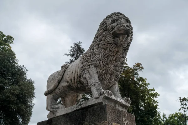 Medieval Lion Statue Park Ancient City Walls Lucca Italy High — Foto Stock