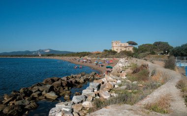 Torre Nuova 'nın San Vincenzo, İtalya' daki sahil manzarası. Yüksek kalite fotoğraf