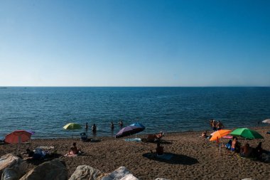 İtalya 'nın Livorno yakınlarındaki San Vincenzo plajının panoramik manzarası. Yüksek kalite fotoğraf