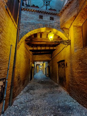 İtalya 'nın Ferrara kentindeki Via delle volte caddesine yakın görüş. Yüksek kalite fotoğraf