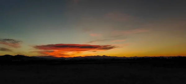 Ciel Couchant Coloré Avec Soleil Sous Horizon Photo Haute Qualité — Photo