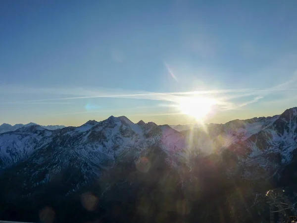 Sol Nascendo Dos Alpes Val Senales Foto Alta Qualidade — Fotografia de Stock