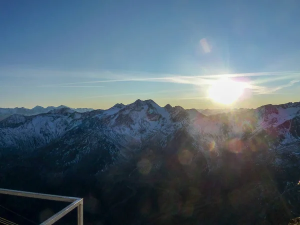 Sol Nascendo Dos Alpes Val Senales Foto Alta Qualidade — Fotografia de Stock